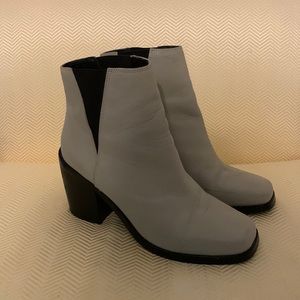 EUC Shelly’s ankle boots